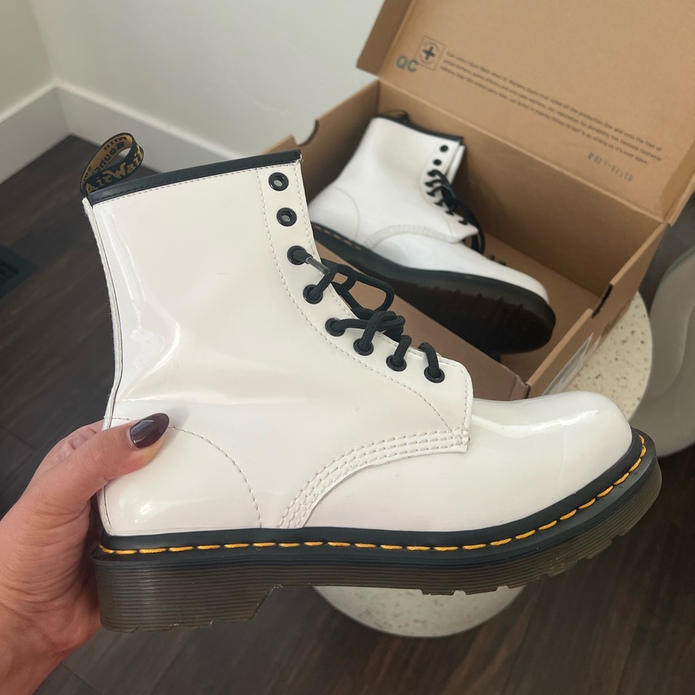 Patent Lamper 1460 white doc martens